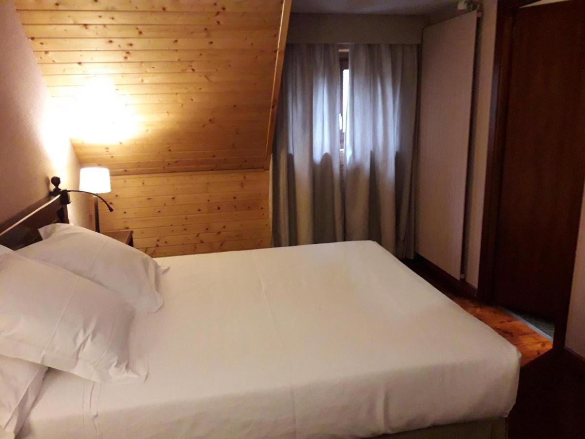 Parador De Артиес Экстерьер фото