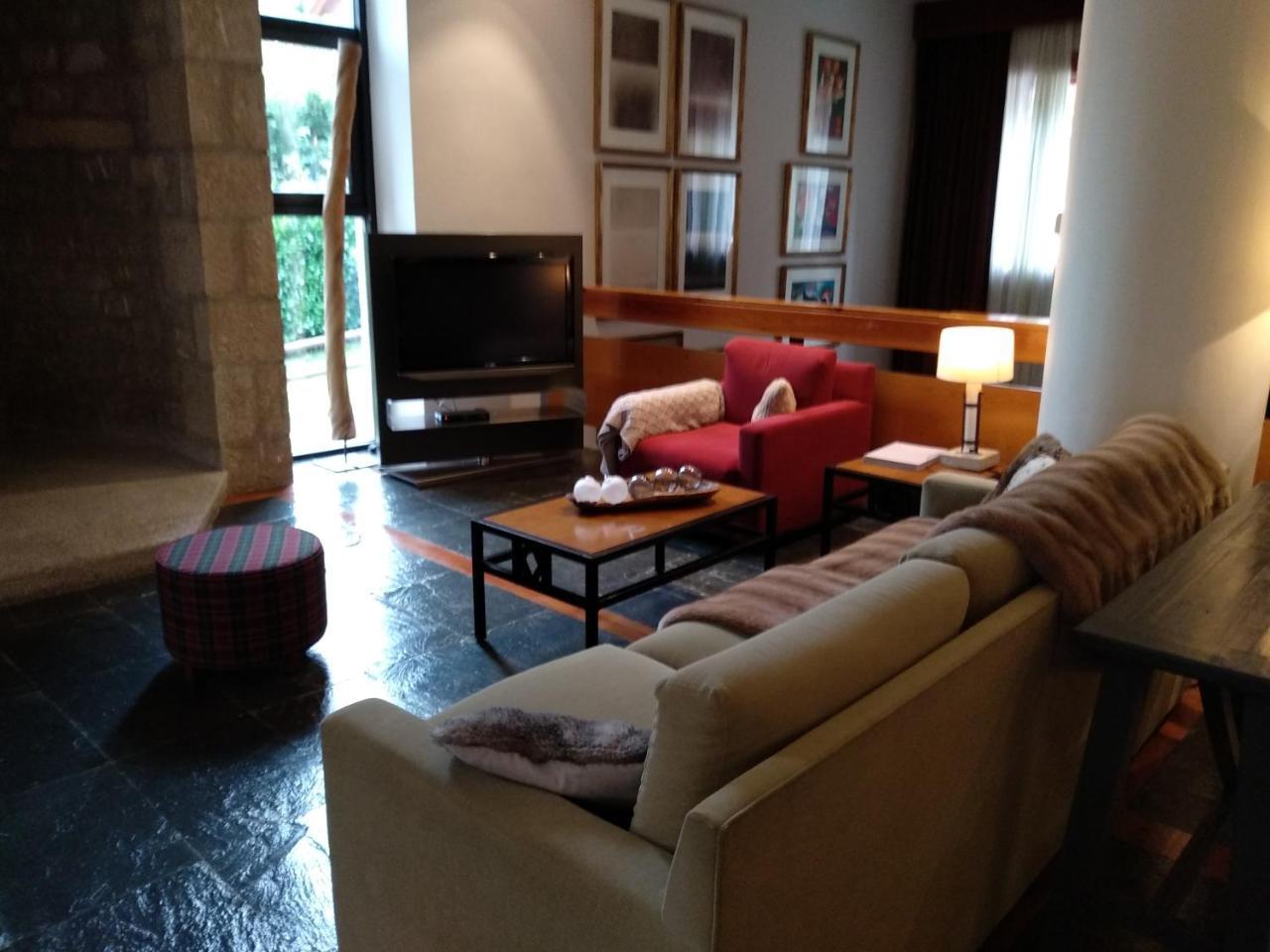 Parador De Артиес Экстерьер фото